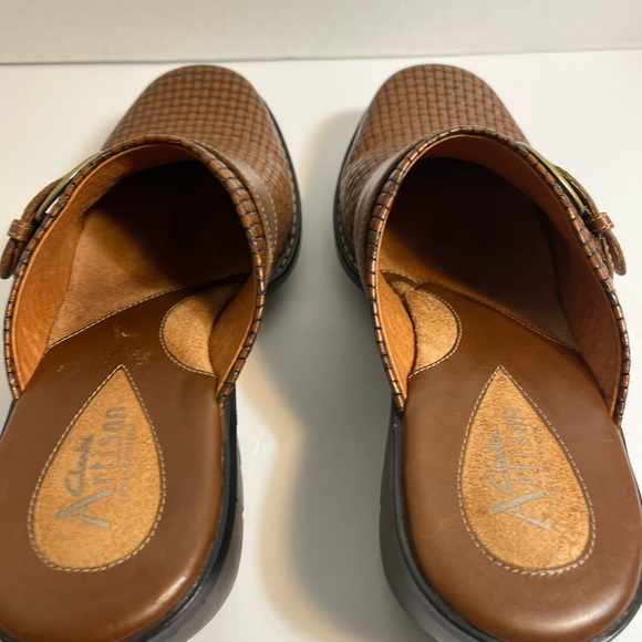 Clarks Artisan Collection Beige Leather Mule Slip-on Heel Shoe Women Size 8M - Picture 8 of 16